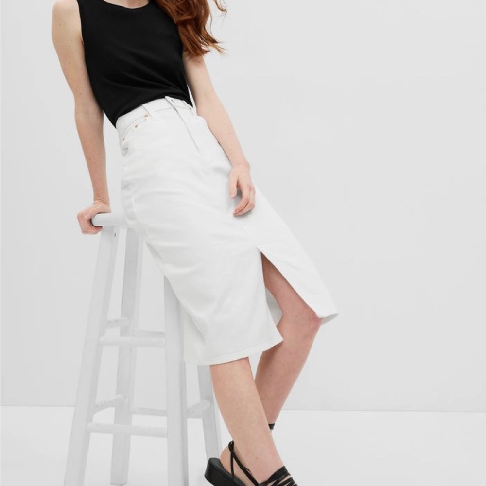 GAP white denim skirt